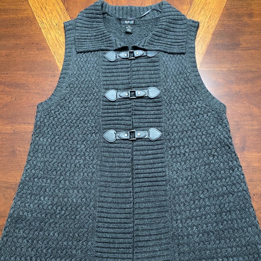 NWOT style & Co gray sweater vest XLP